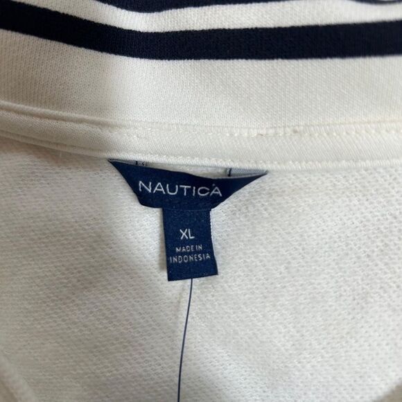 Nautica white sweater with Dark Blue Accents - Picture 4 of 10